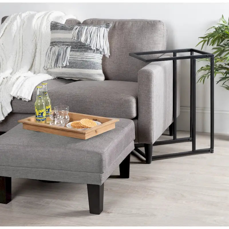 Table d'appoint en bois en forme de C